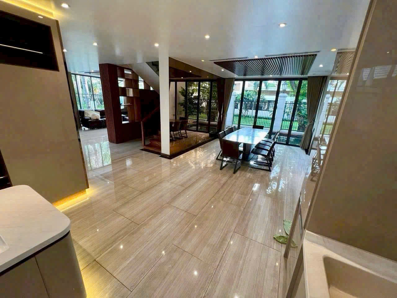Bán Hoặc Cho Thuê Biệt Thự Mỹ Hoàng Phú Mỹ Hưng Q7